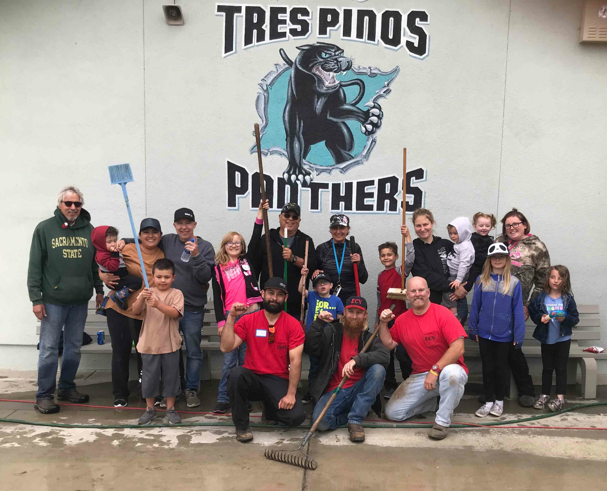 Wet weather doesn't stop Tres Pinos School cleanup efforts San Benito